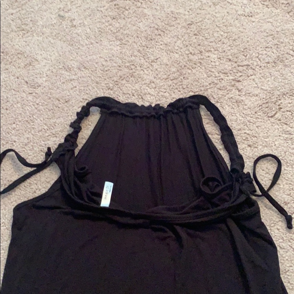 ⚫️ Magic Fit Halter Tank Top Size S ⚫️ - Picture 4 of 6
